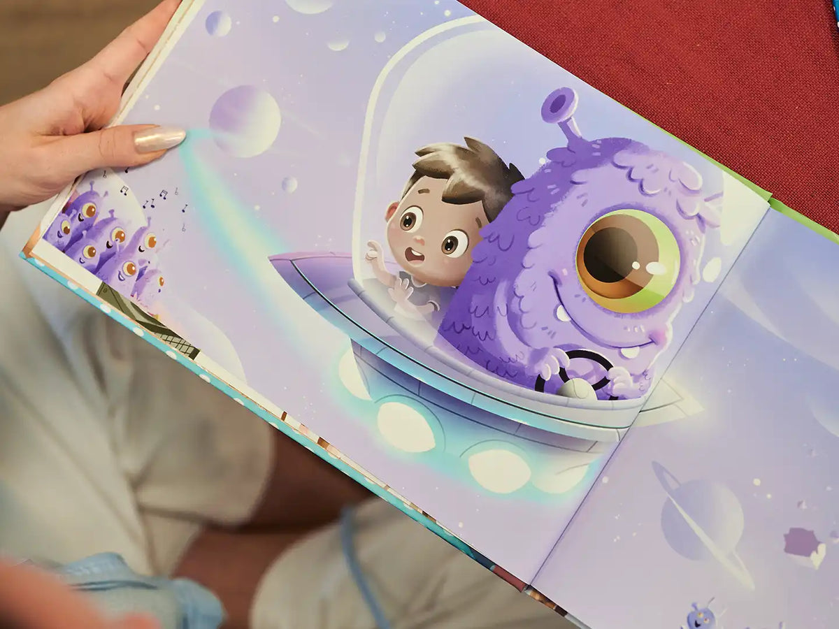 Une illustration du livre d'anniversaire personnalisé pour les enfants de six ans.