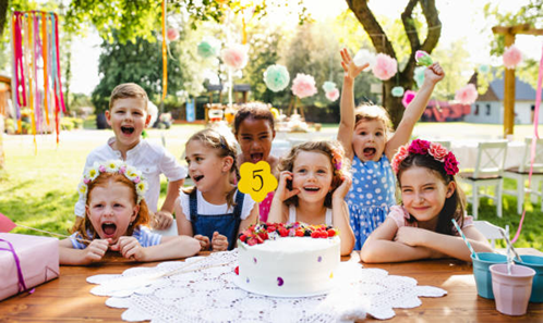 Organiser un goûter d'anniversaire d'un enfant de 3 ans - Le blog de  l'hirondelle éclaireuse